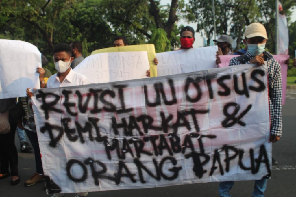 ilustrasi revisi Otsus Papua