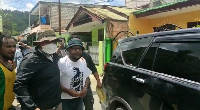 Polisi Menangkap Jefry Wenda atas Dugaan Hasutan di Media Sosial