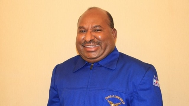 Lukas Enembe Kader Partai Demokrat