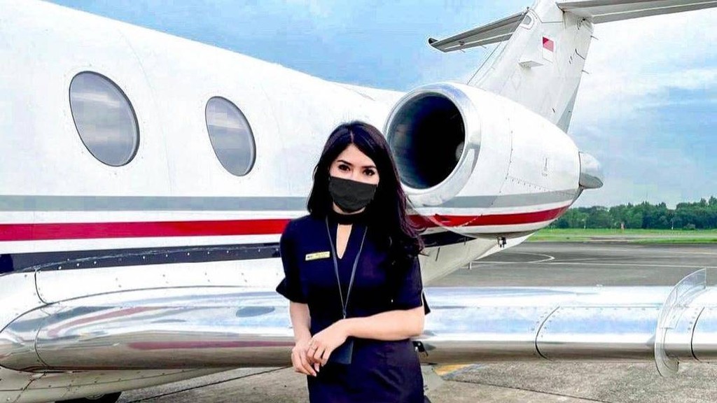 Tamara Anggraeny - Pramugari Jet Pribadi yang disewa Lukas Enembe