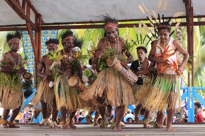 Tarian Masyarakat Adat pada Perayaan Hari Kebangkitan Masyarakat Adat