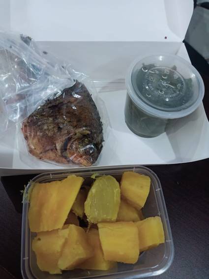 Makanan yang diberikan KPK kepada Lukas Enembe