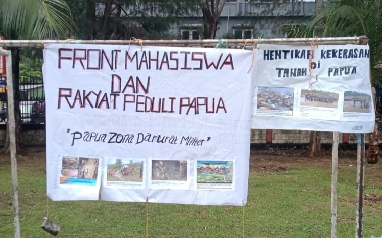 Salah satu tuntutan dari Front Mahasiswa Papua dan Rakyat Peduli Papua